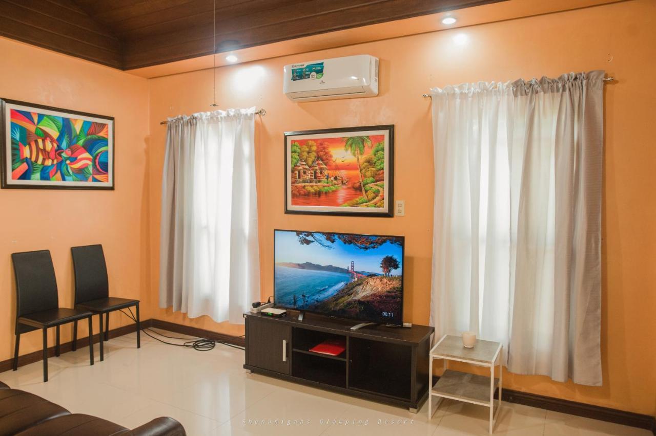 Shenanigans Glamping Resort Zamboanguita  Eksteriør billede