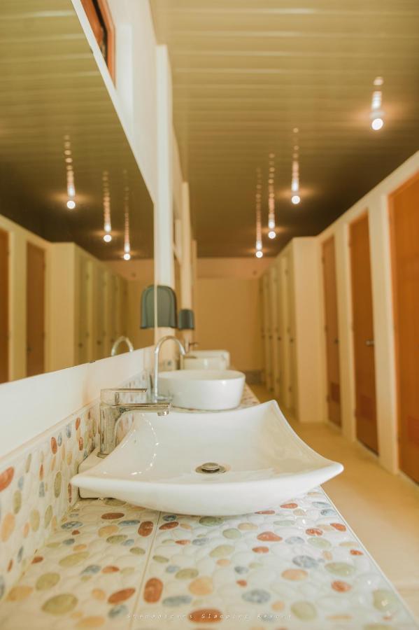 Shenanigans Glamping Resort Zamboanguita  Eksteriør billede