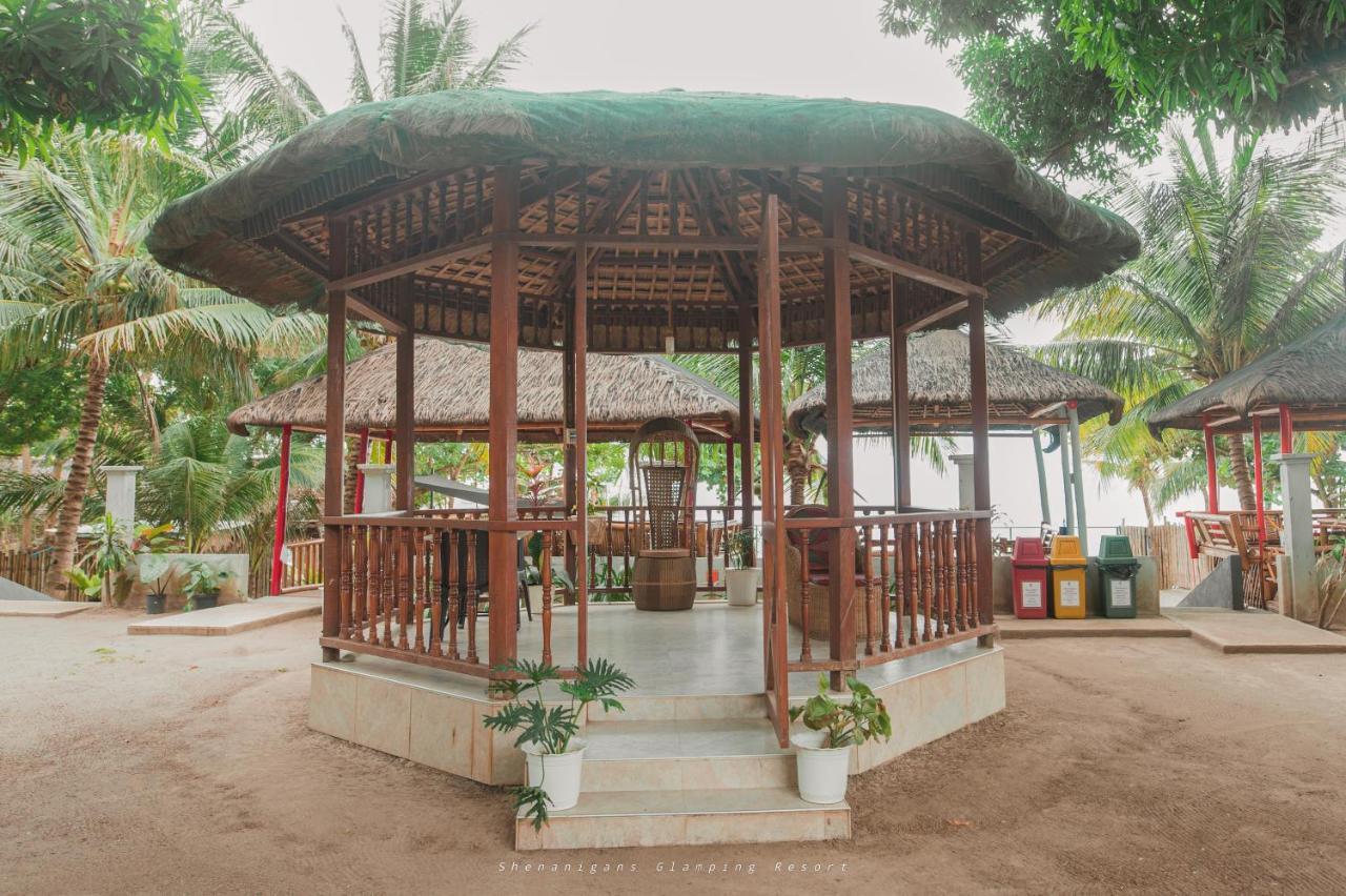 Shenanigans Glamping Resort Zamboanguita  Eksteriør billede